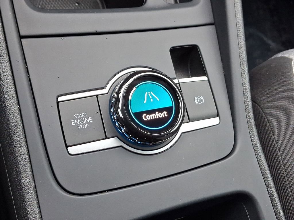 Certified 2025 Volkswagen Tiguan S image 12