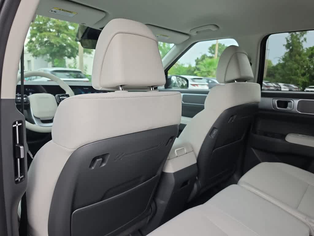 New 2027 Hyundai Santa Fe SE FWD image 19