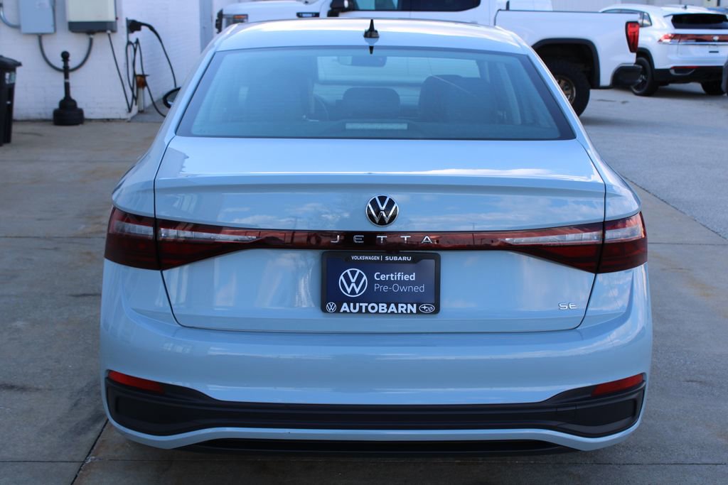 Used 2025 Volkswagen Jetta SE w/ Sunroof Package FWD image 5