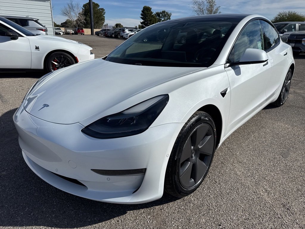 Used 2021 Tesla Model 3 Standard Range Plus image 3