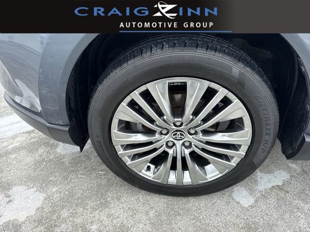 Used 2022 Toyota Venza XLE AWD/4WD image 10