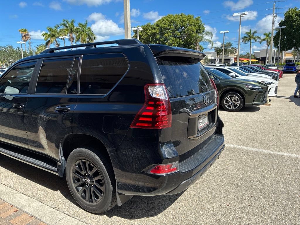 Used 2022 Lexus GX 460 w/ Black Line Special Edition AWD/4WD image 7