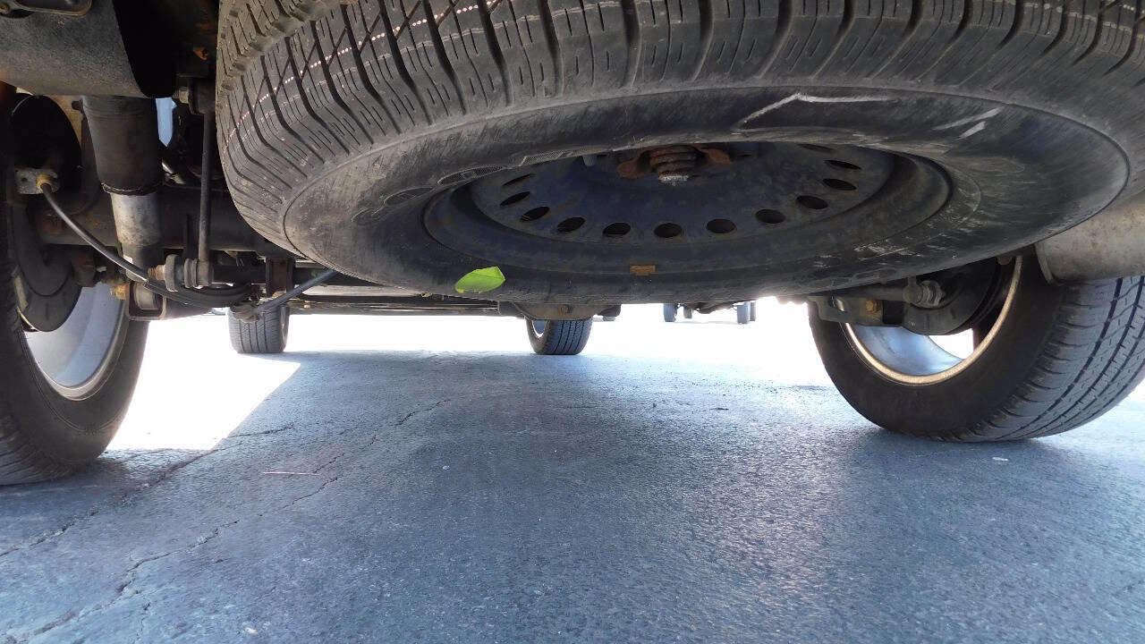 Used 2013 Chevrolet Suburban LTZ image 46