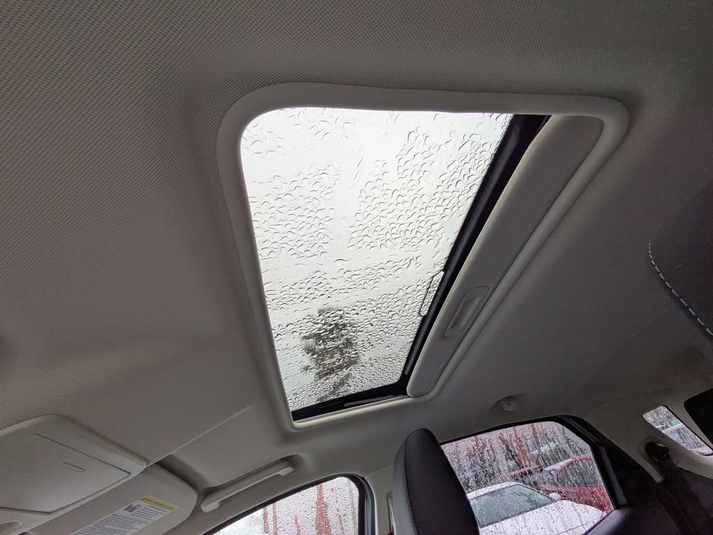 Used 2018 Ford EcoSport SE image 21