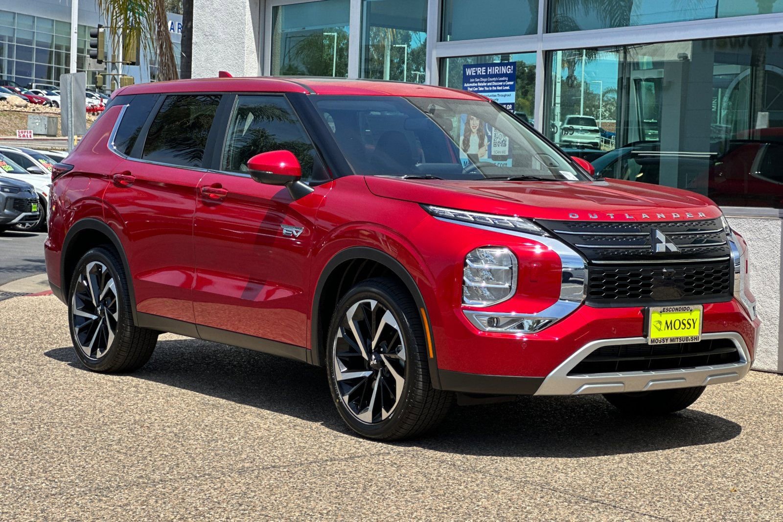 New 2025 Mitsubishi Outlander SE image 2