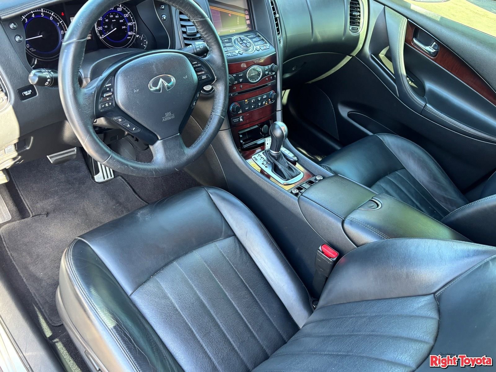 Used 2017 INFINITI QX50 2WD w/ Technology Package image 18