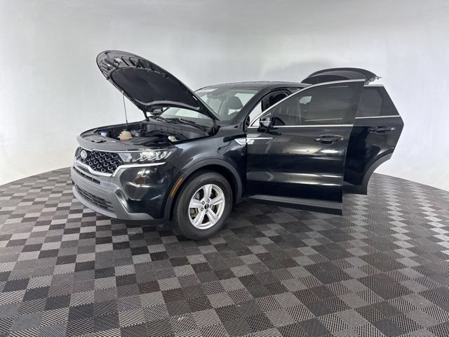 Used 2021 Kia Sorento LX FWD image 12