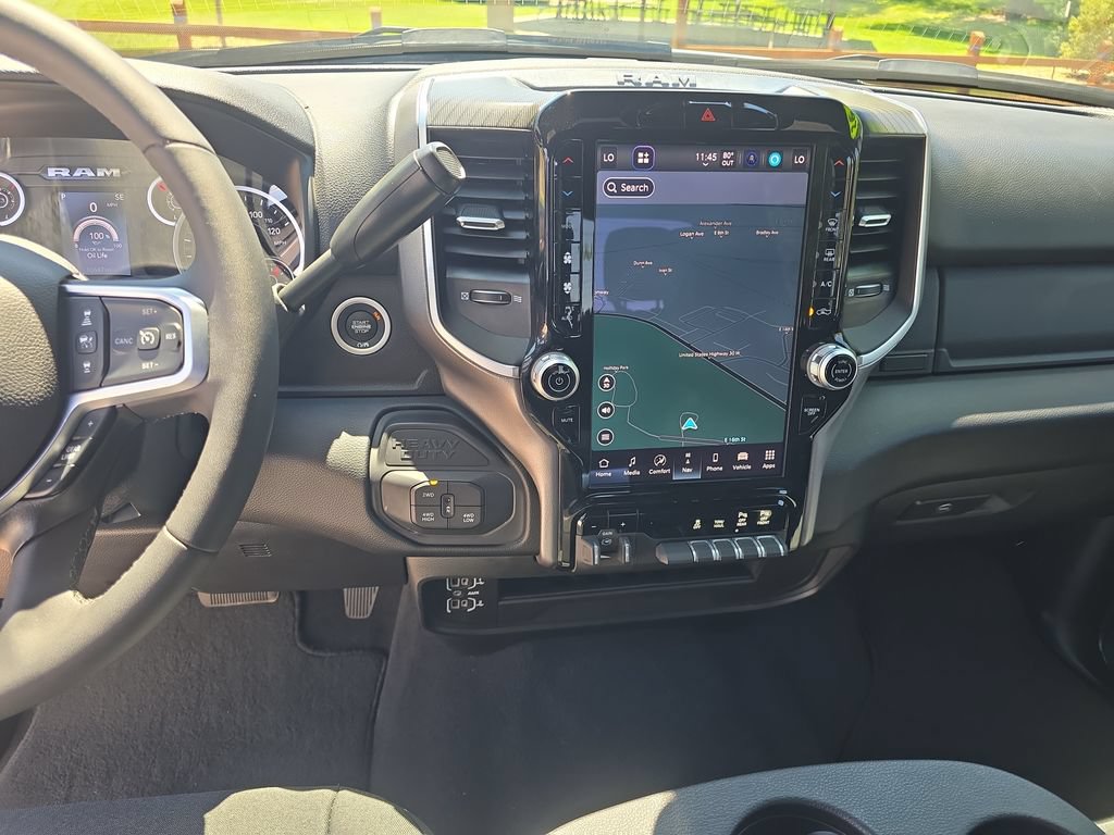 Used 2026 RAM 2500 Big Horn AWD/4WD image 19