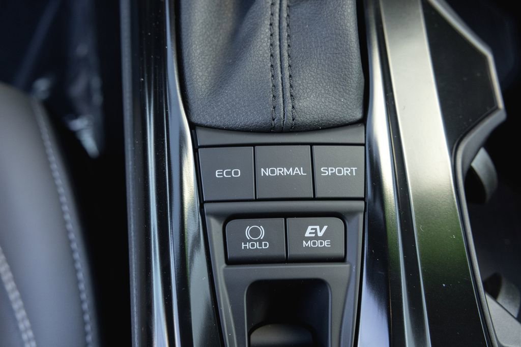 Used 2026 Toyota Camry SE w/ Convenience Package FWD image 18