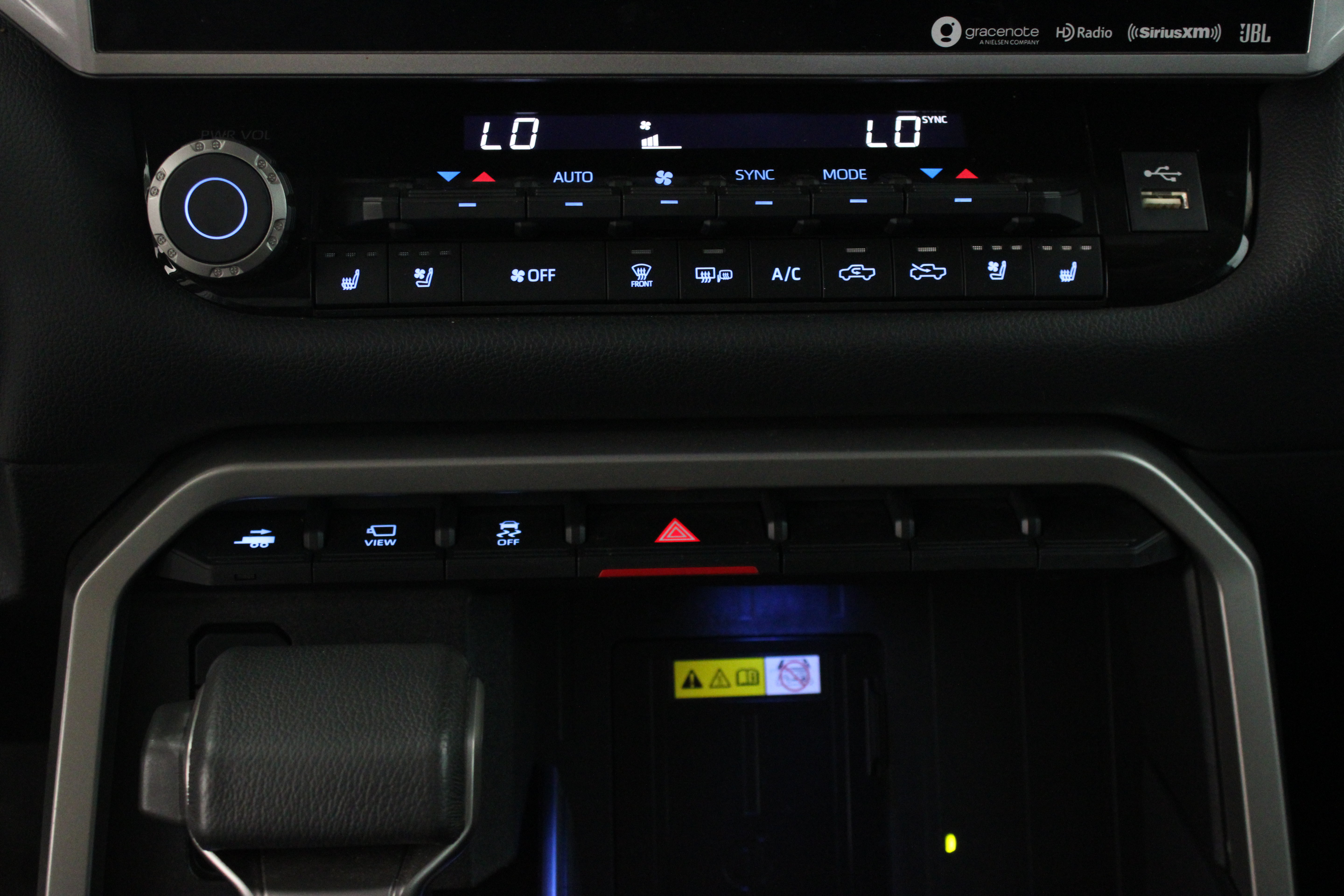 Used 2024 Toyota Tundra Limited AWD/4WD image 20