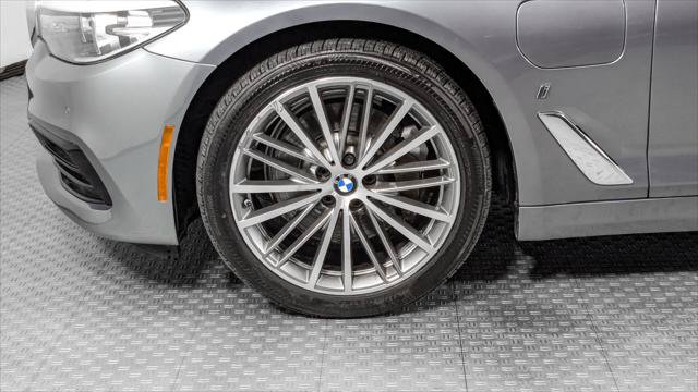 Used 2018 BMW 530e RWD image 33