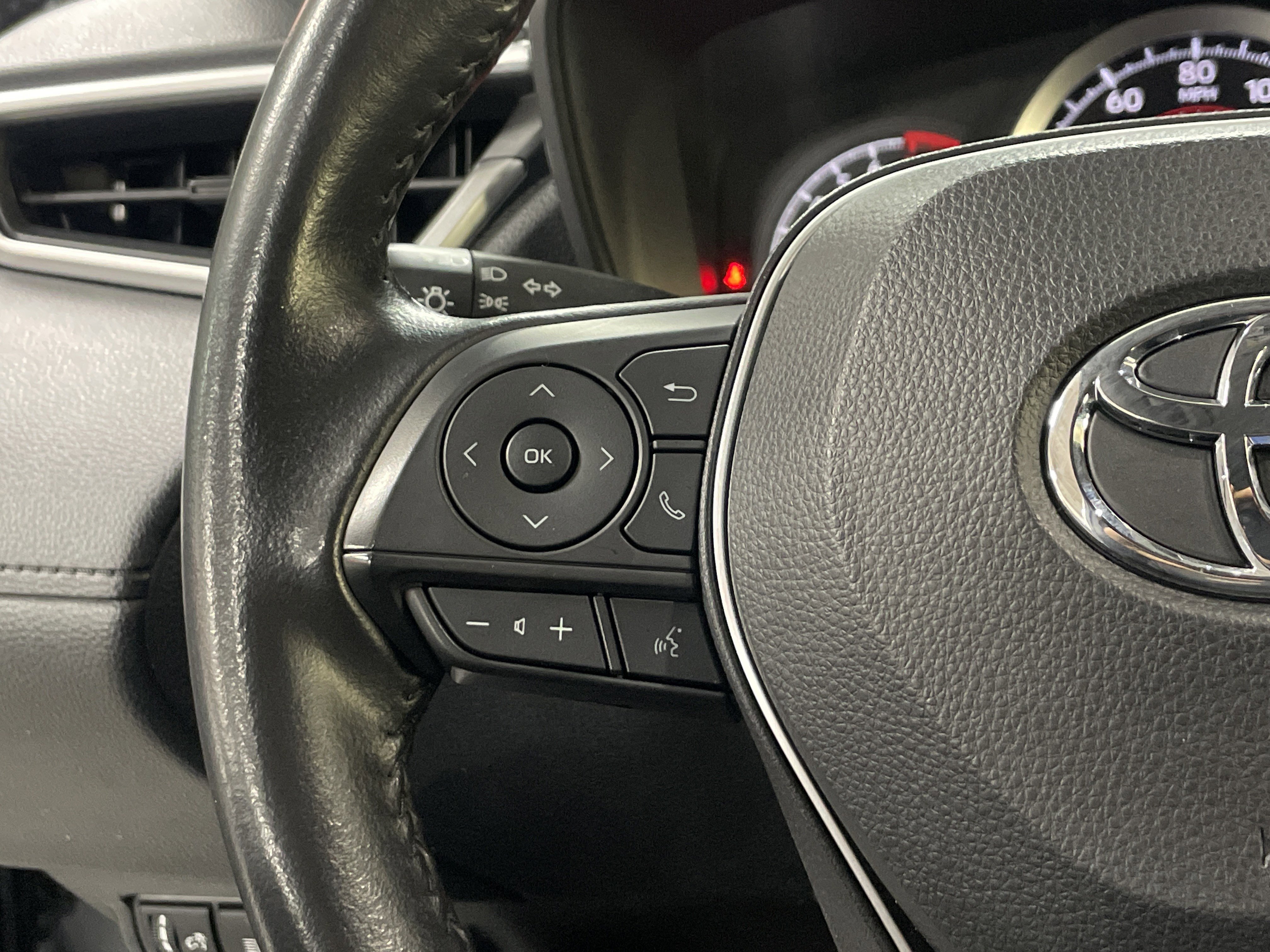 Certified 2022 Toyota Corolla Cross LE image 19