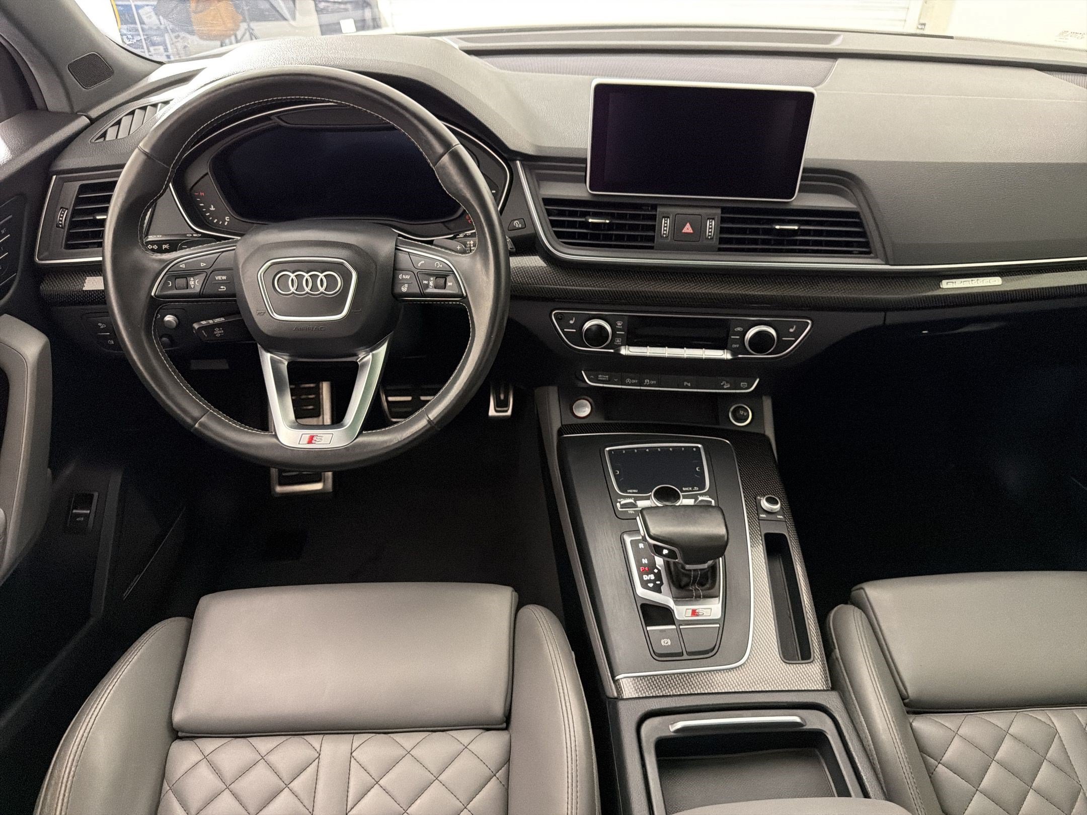 Used 2018 Audi SQ5 Prestige w/ Prestige Package AWD/4WD image 25