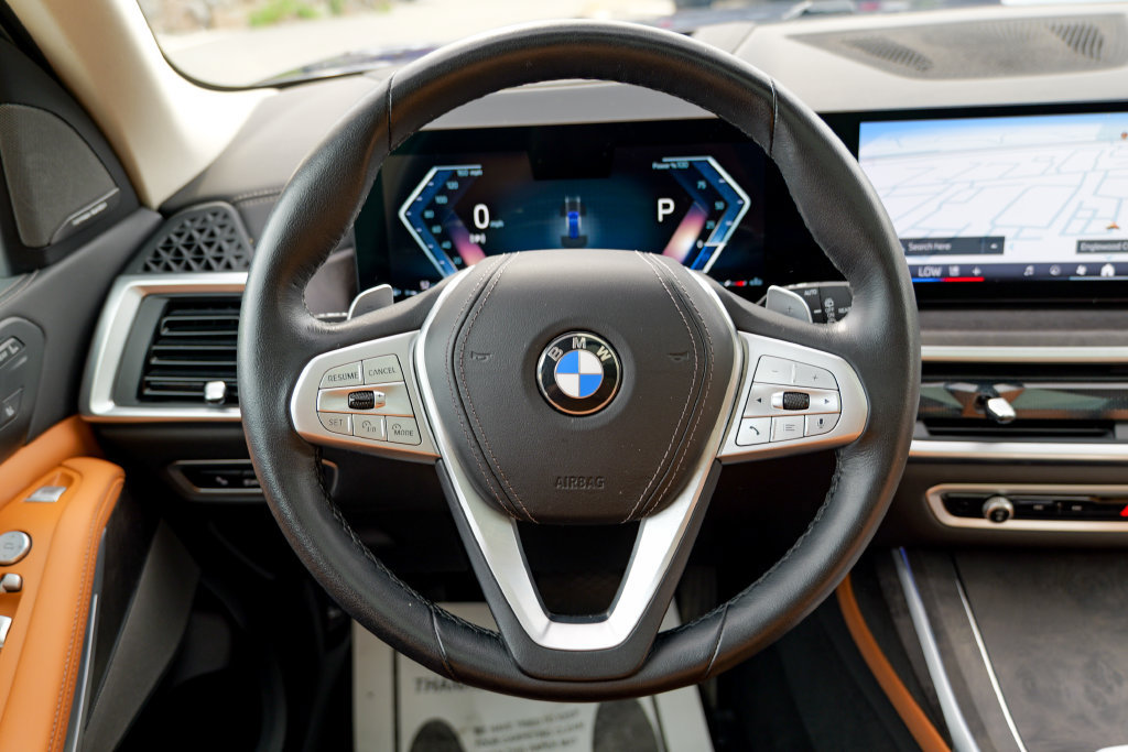 Used 2024 BMW X7 xDrive40i w/ Premium Package AWD/4WD image 47