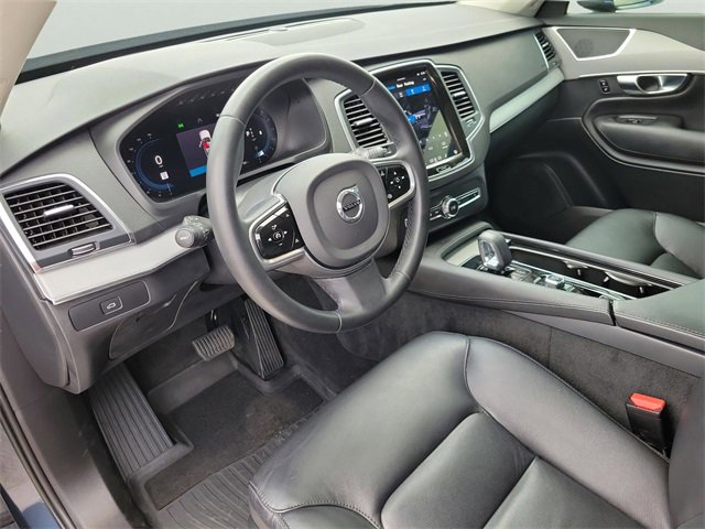 Used 2023 Volvo XC90 B5 Core image 16