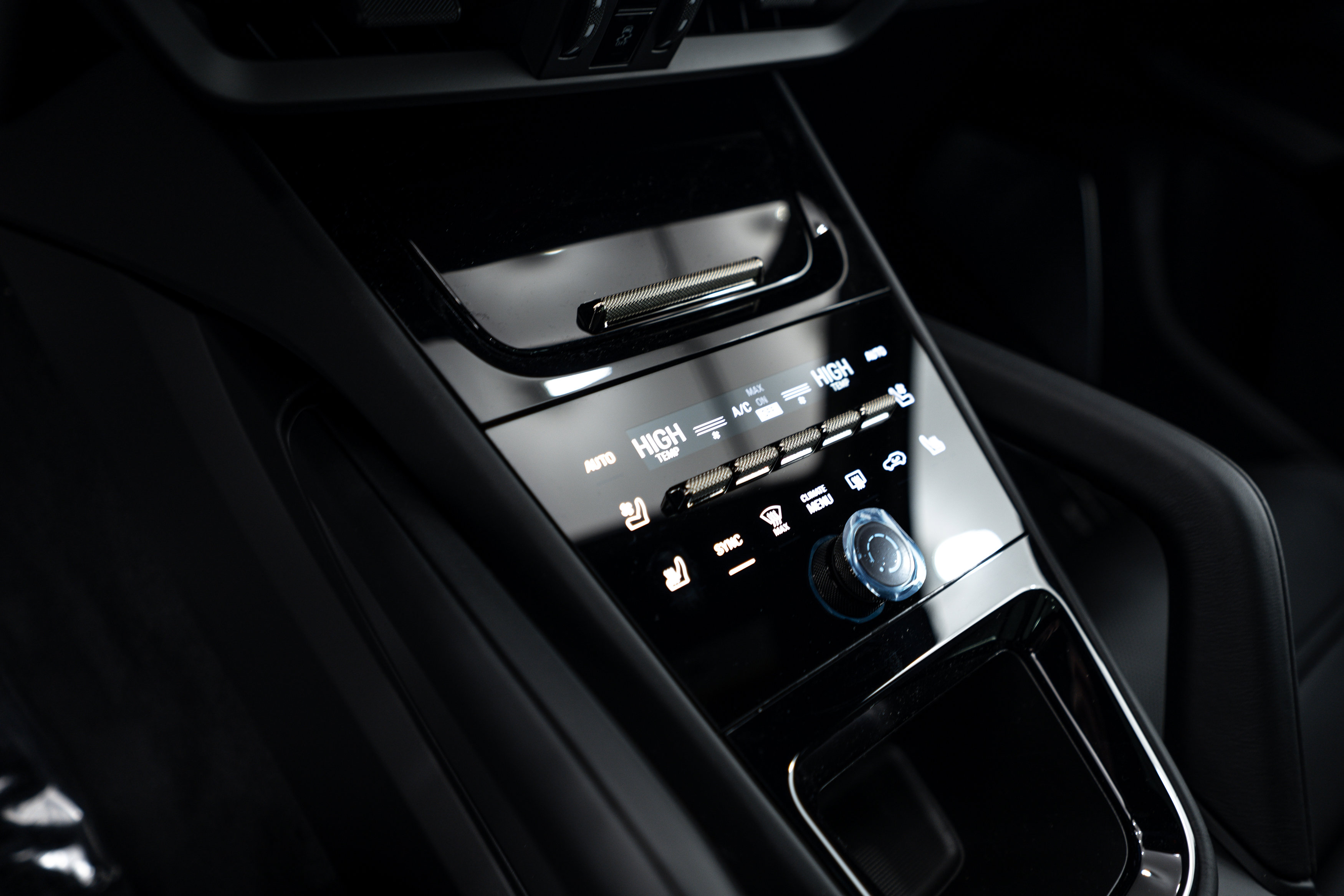 New 2026 Porsche Cayenne Turbo AWD/4WD image 16