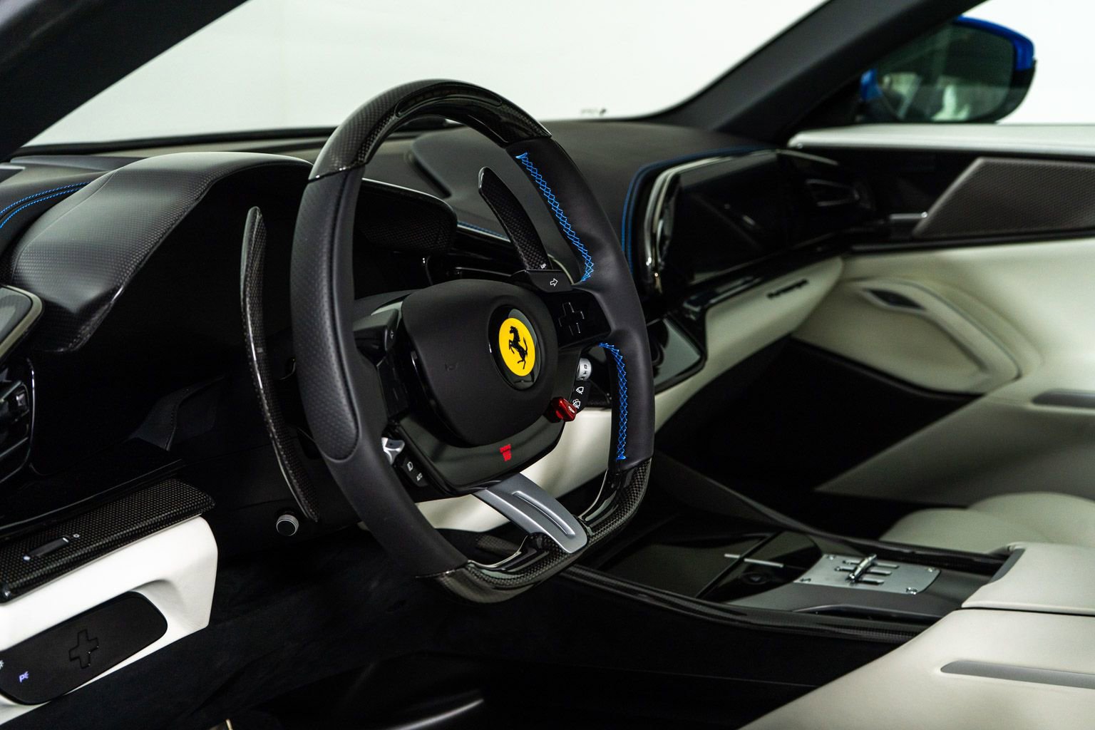 Certified 2025 Ferrari Purosangue AWD/4WD image 6