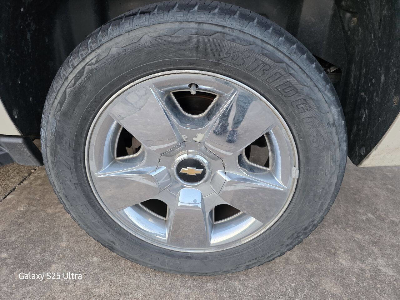 Used 2010 Chevrolet Suburban LTZ AWD/4WD image 40