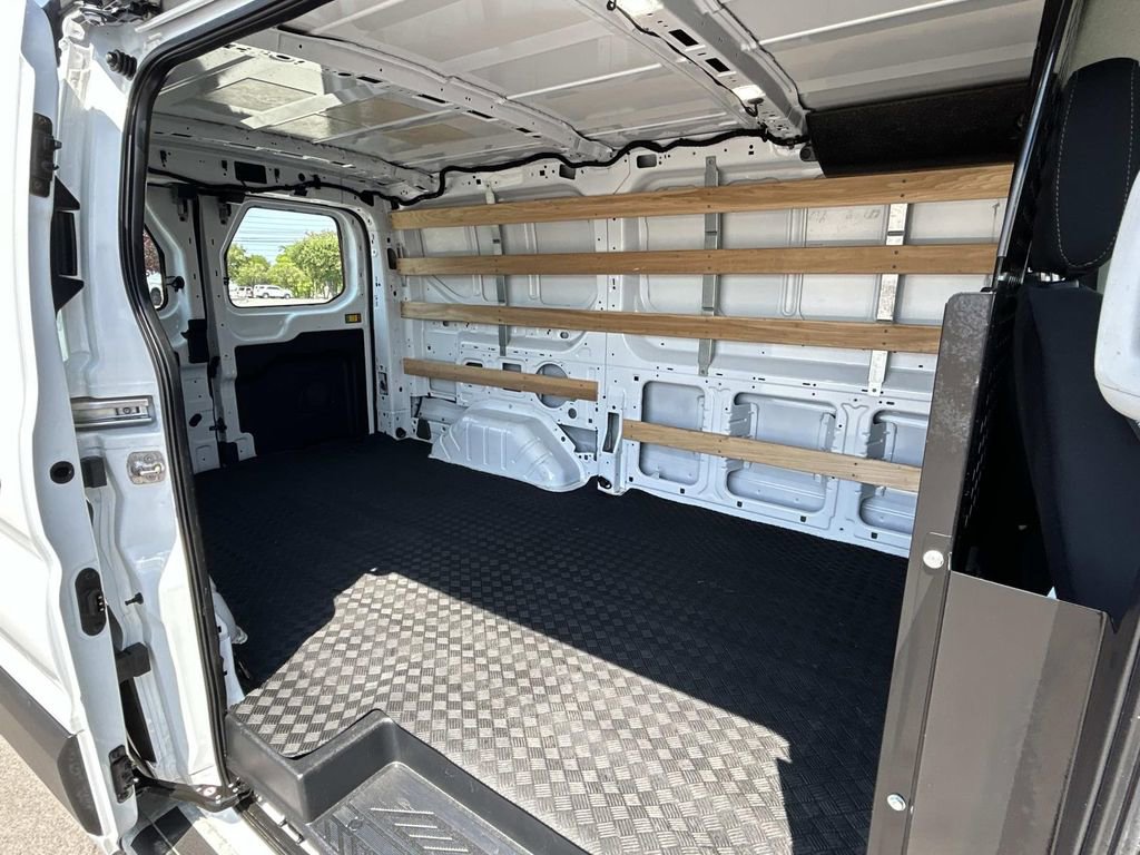 Used 2024 Ford Transit 250 Low Roof w/ Exterior Upgrade Package RWD image 17