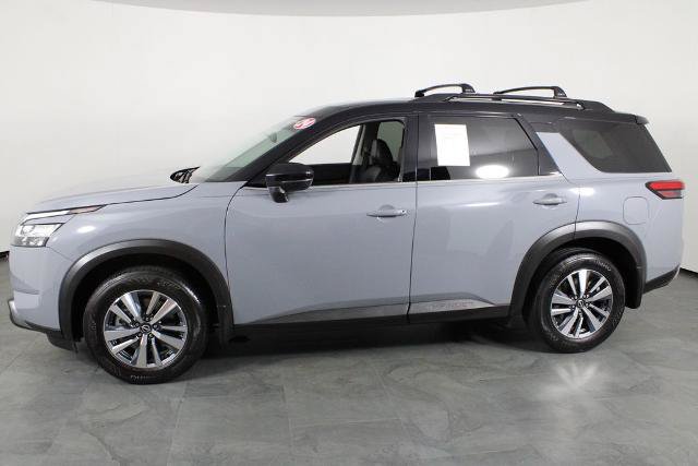 Certified 2024 Nissan Pathfinder SL FWD image 14