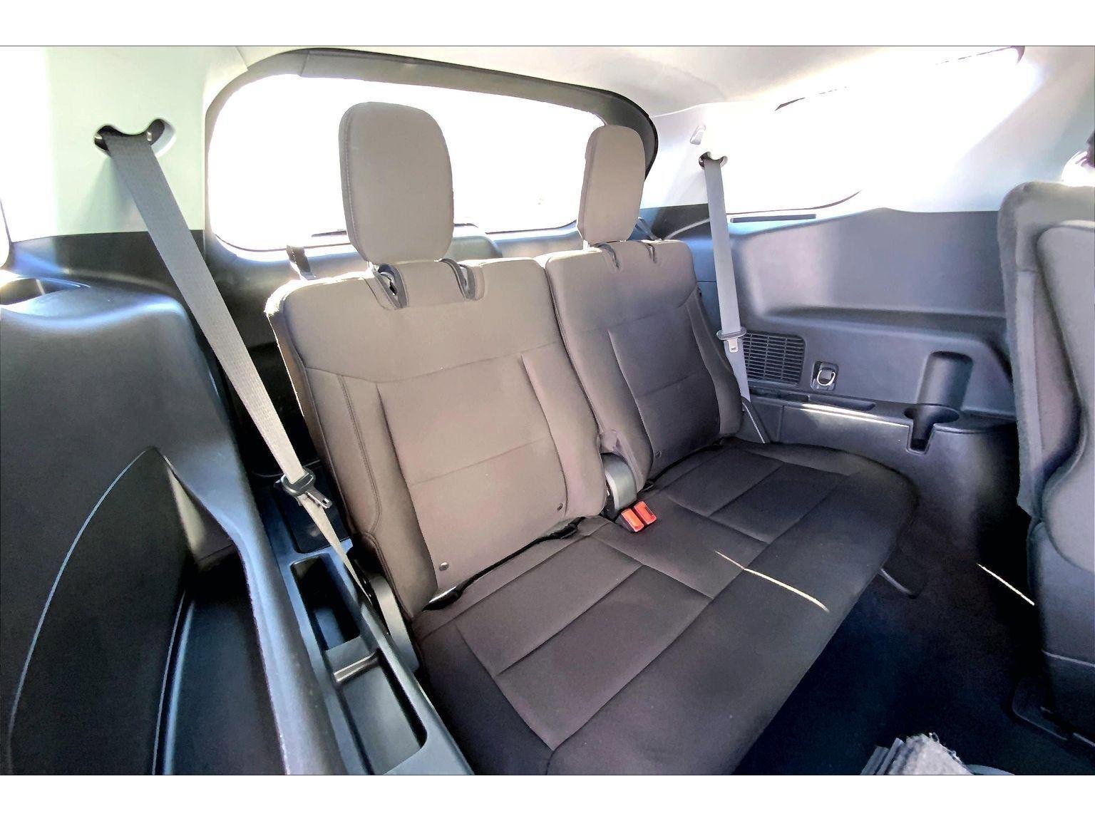 Used 2022 Ford Explorer XLT image 22