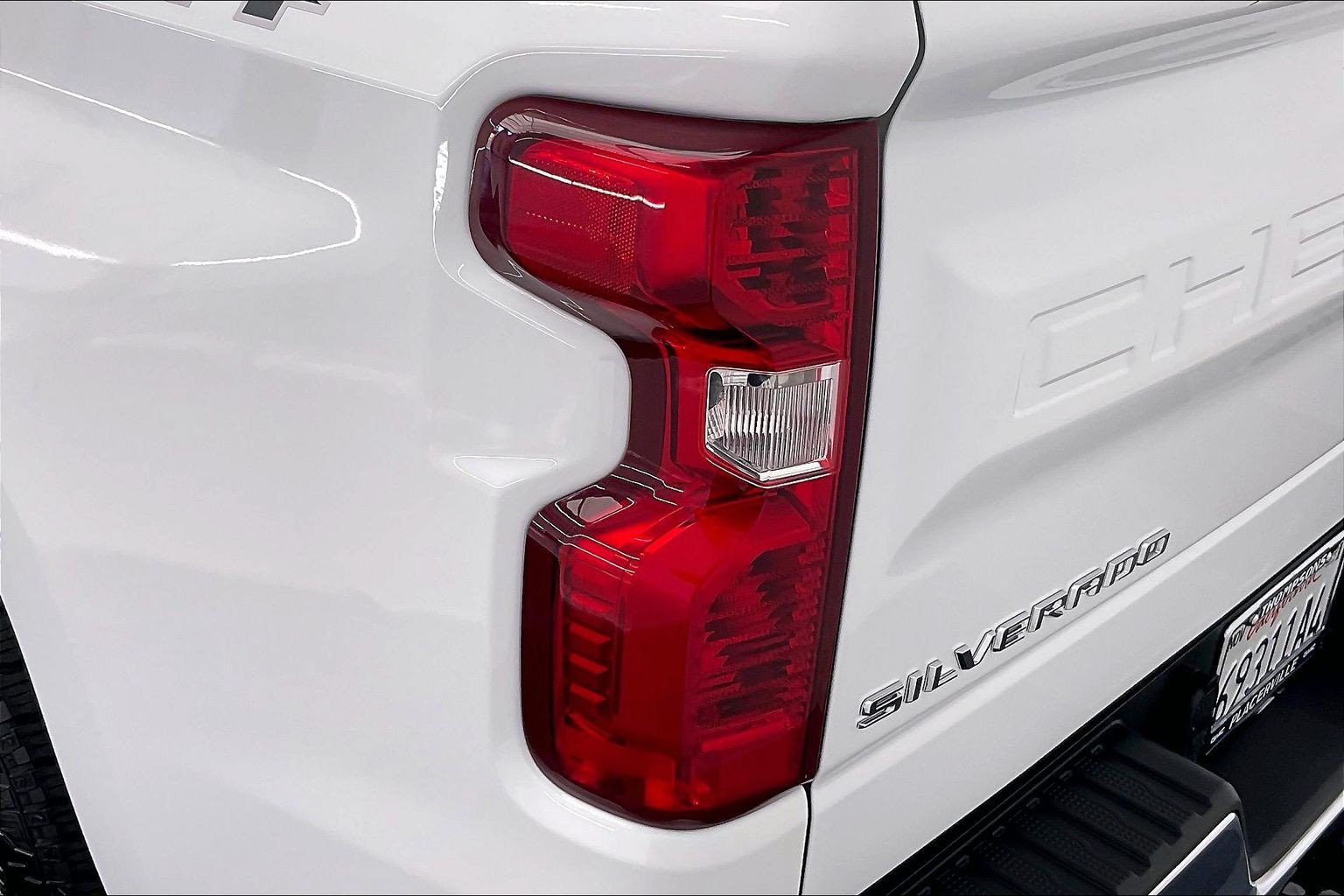 Used 2025 Chevrolet Silverado 1500 LT AWD/4WD image 29