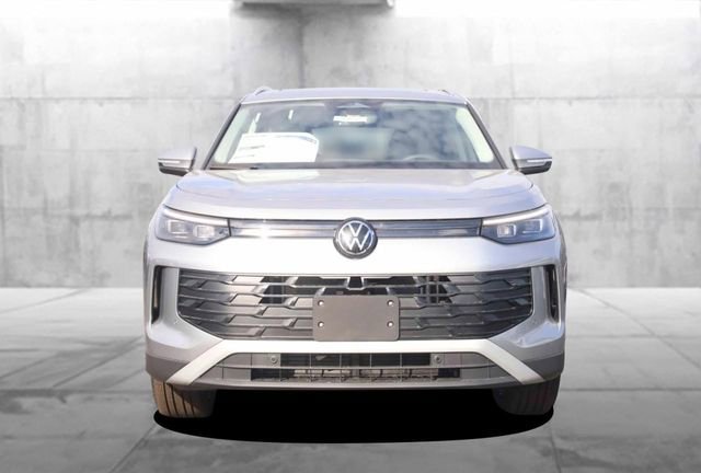 New 2026 Volkswagen Tiguan SE image 4