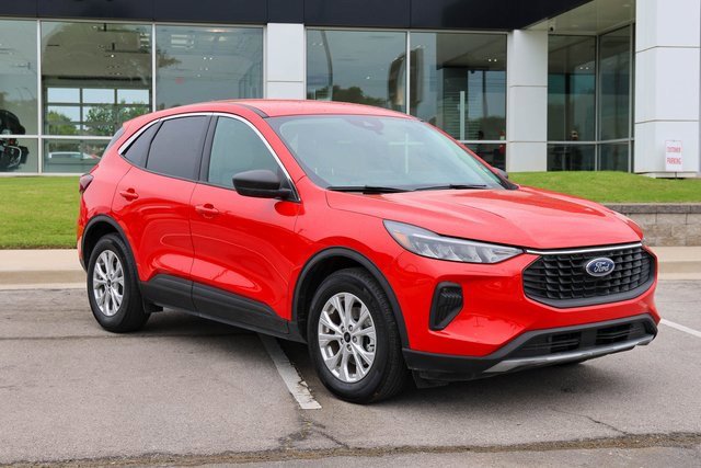 Used 2024 Ford Escape Active