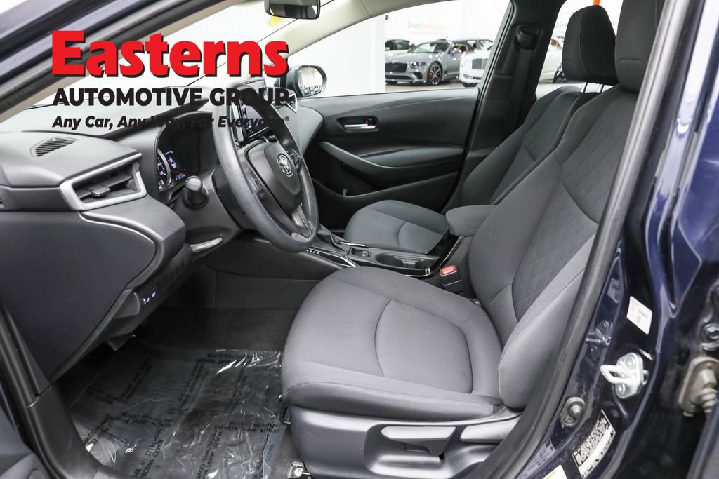 Used 2021 Toyota Corolla LE image 14