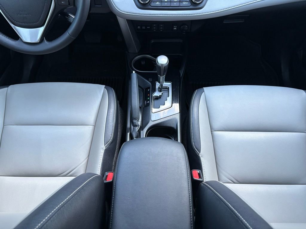 Used 2018 Toyota RAV4 Limited w/ Advanced Technology Package image 21