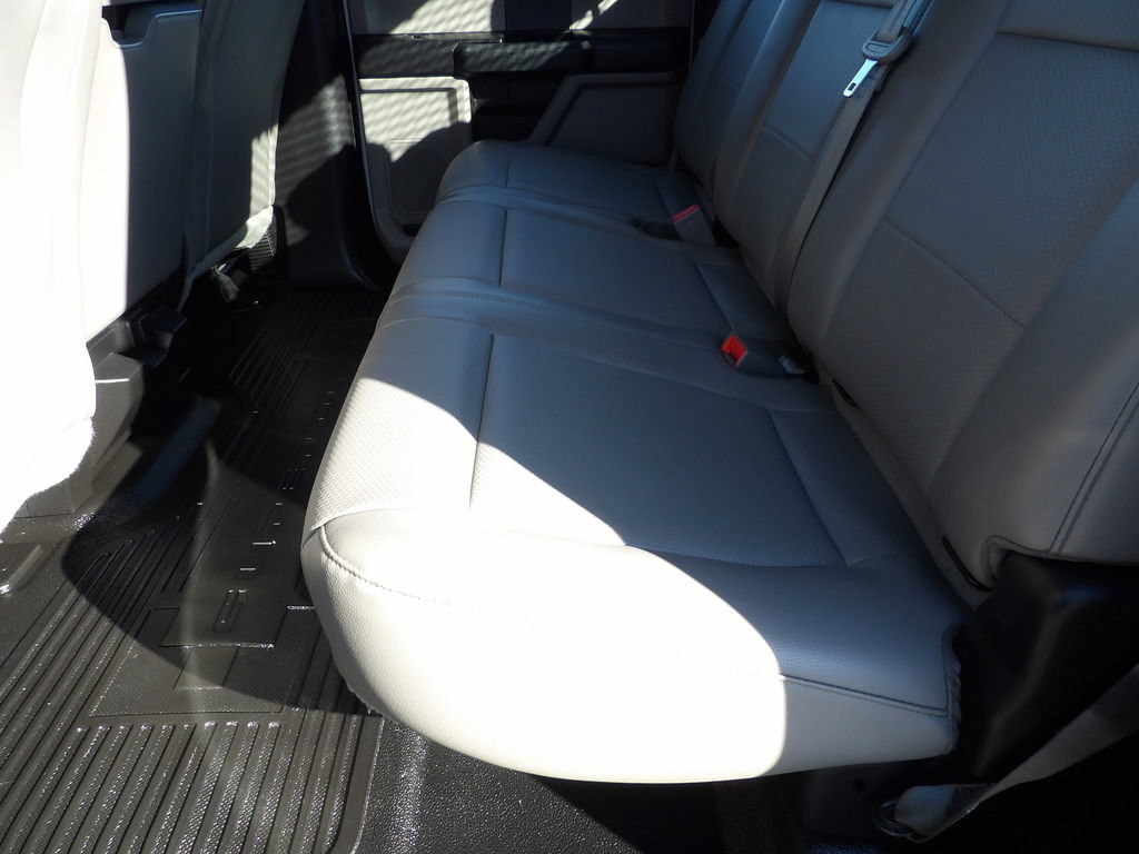 Used 2018 Ford F350 XL w/ Power Equipment Group RWD image 32
