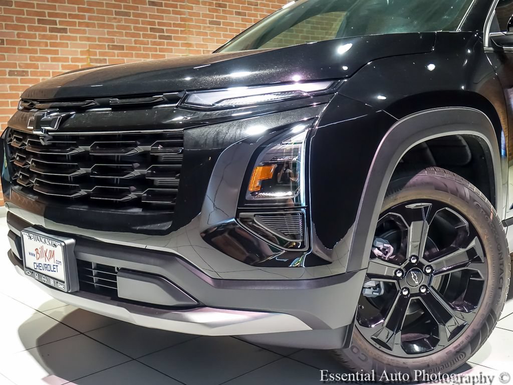 New 2027 Chevrolet Equinox LT w/ Midnight Edition FWD image 3