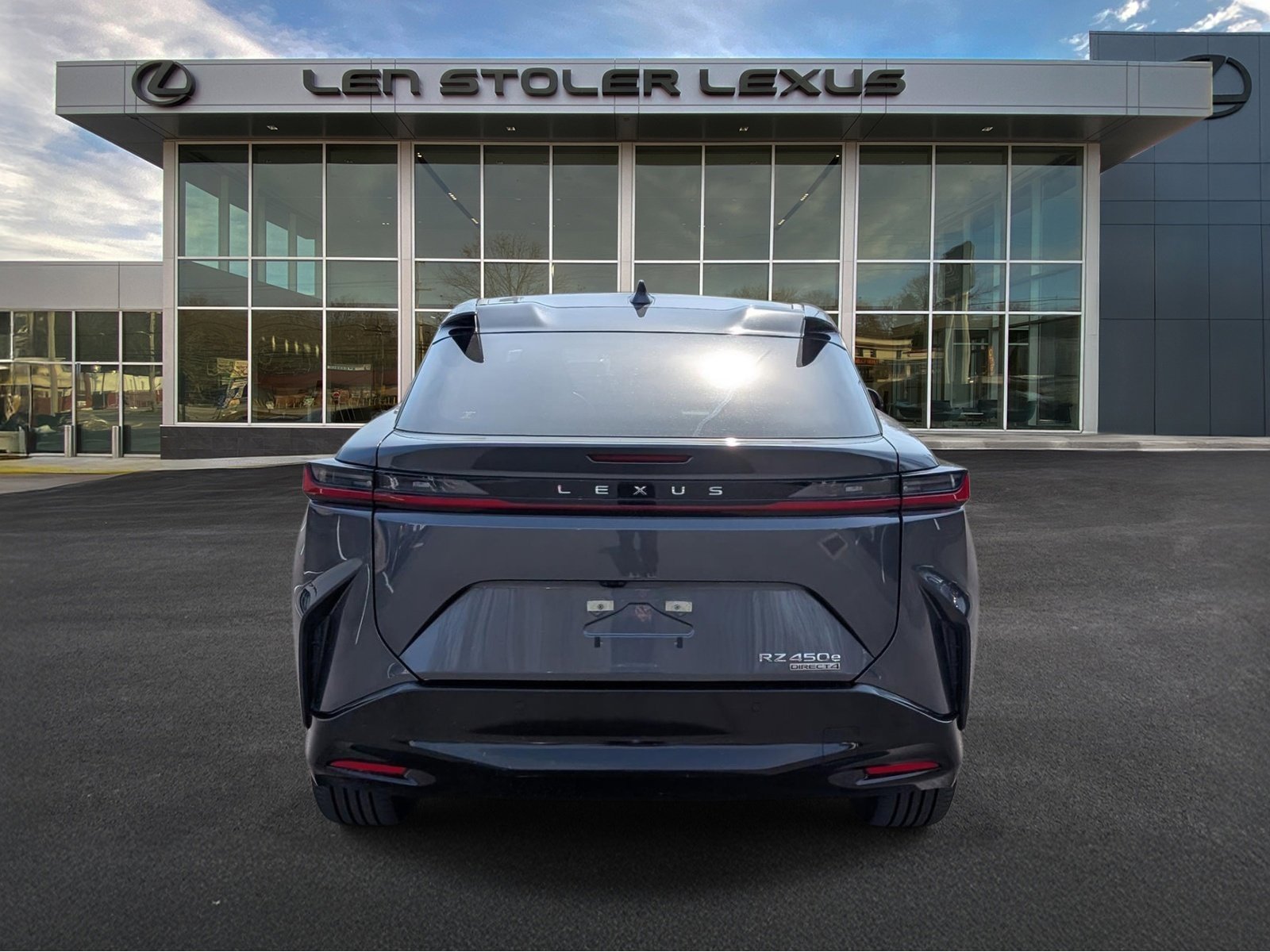 Certified 2023 Lexus RZ 450e Premium w/ Accessory Package (Z1) image 4