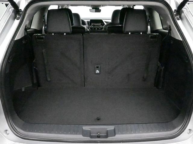 Certified 2024 Toyota Highlander XLE image 38