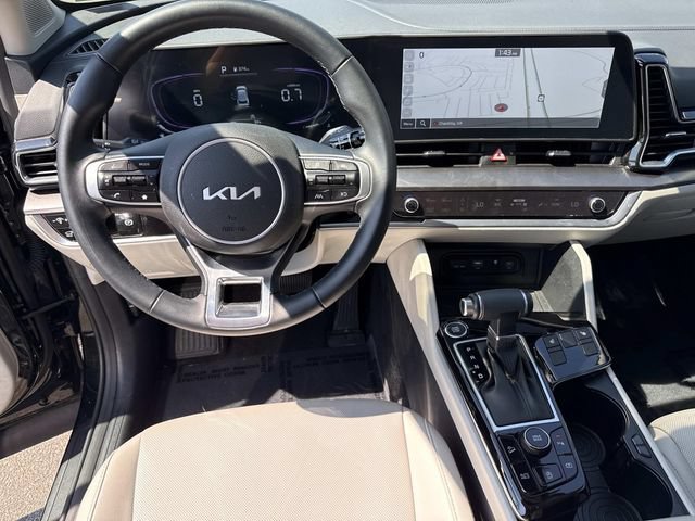 Used 2025 Kia Sportage EX w/ Premium Package FWD image 18
