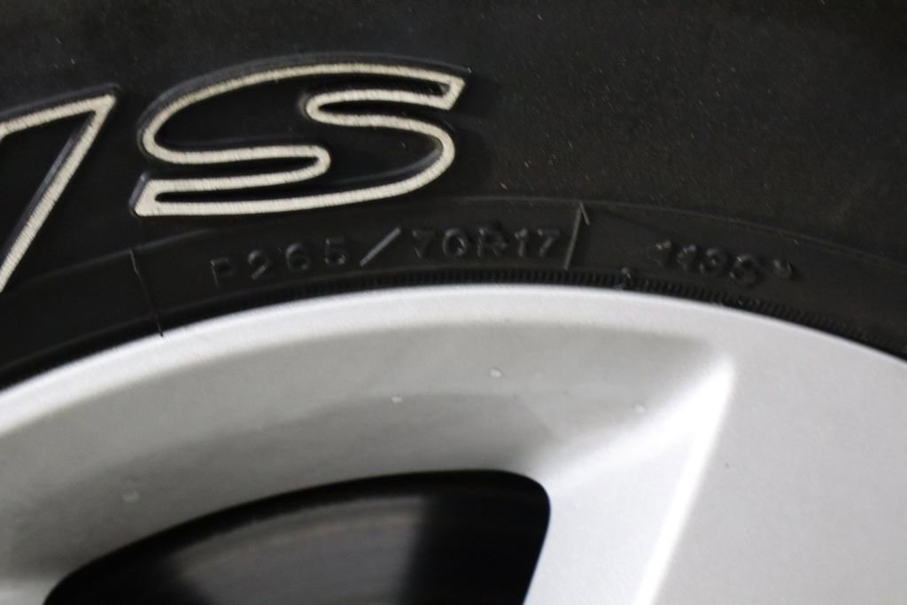 Used 2019 RAM 1500 Classic SLT image 37