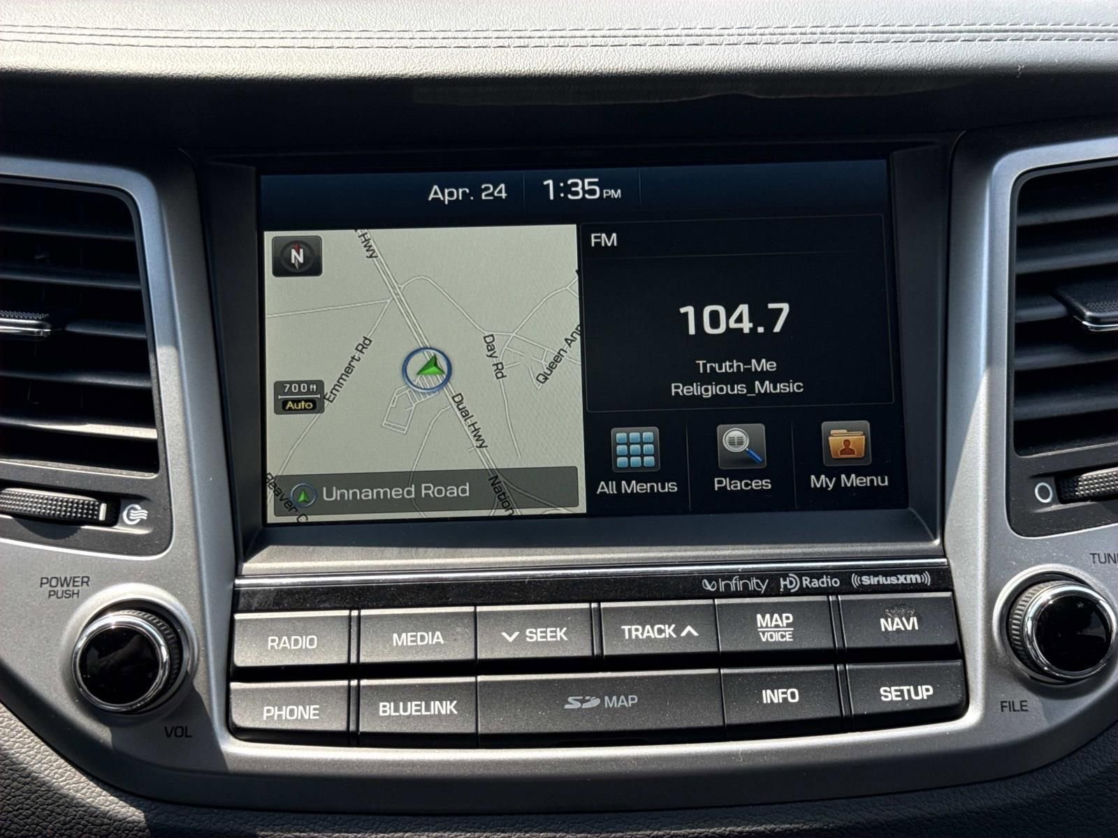 Used 2017 Hyundai Tucson SE Plus AWD/4WD image 9