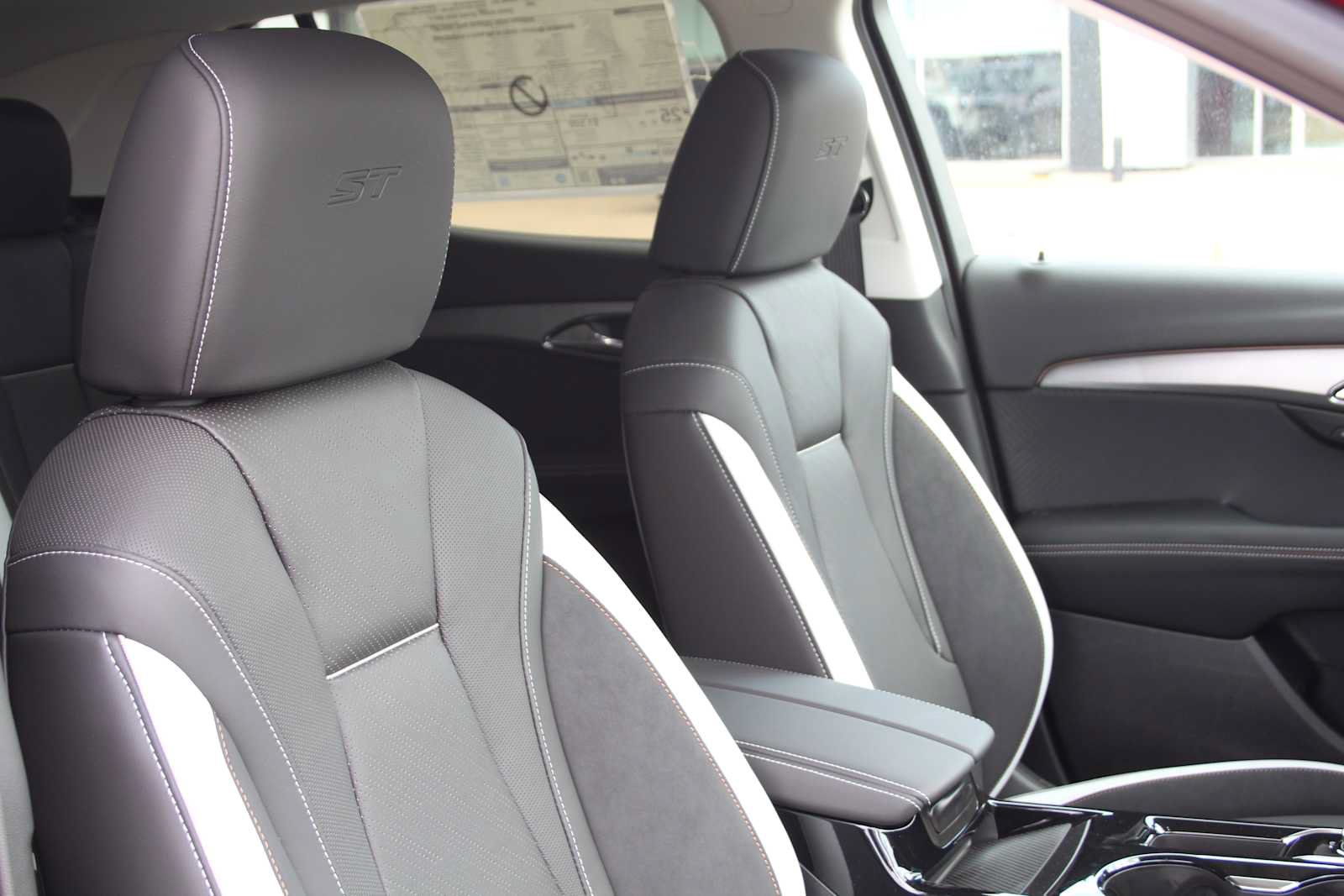 New 2026 Buick Envision Sport Touring AWD/4WD image 19