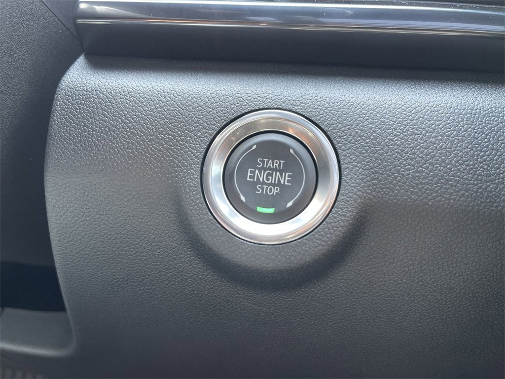 New 2026 GMC Terrain AT4 w/ Convenience Package III image 17