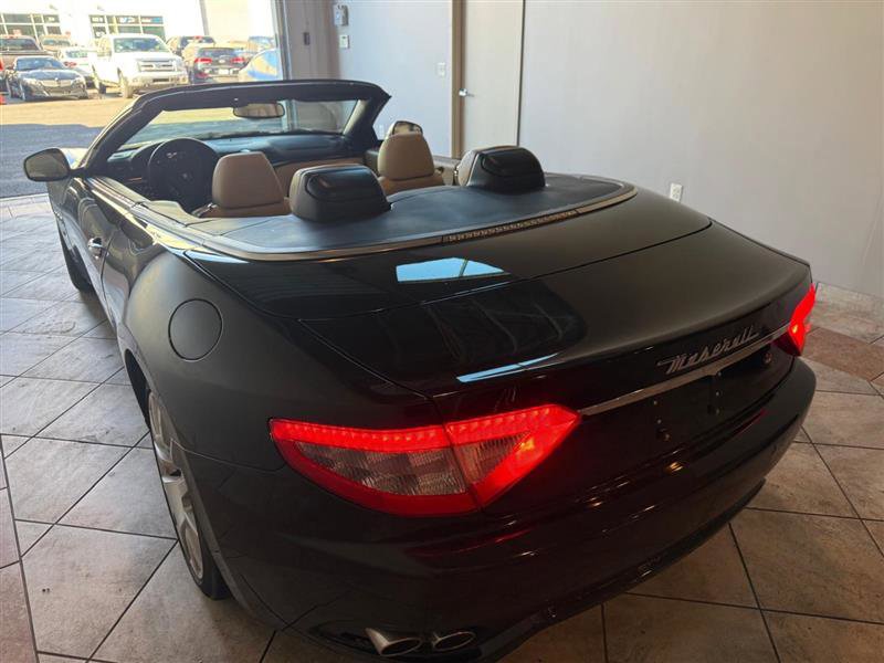 Used 2010 Maserati GranTurismo Convertible RWD image 9