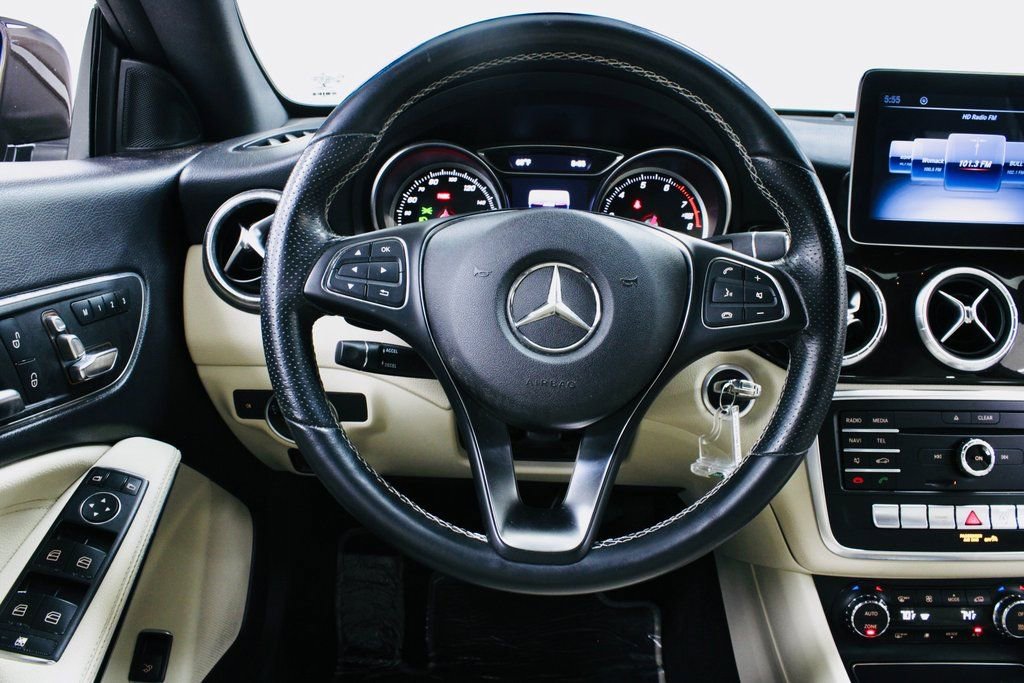 Used 2019 Mercedes-Benz CLA 250 image 12