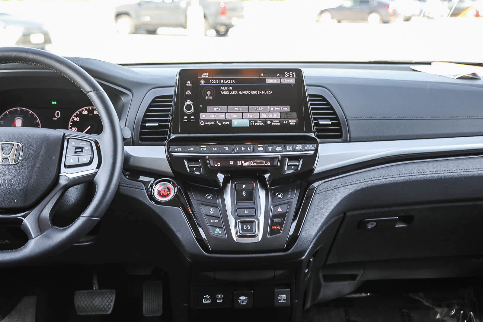 Used 2025 Honda Odyssey Touring image 13