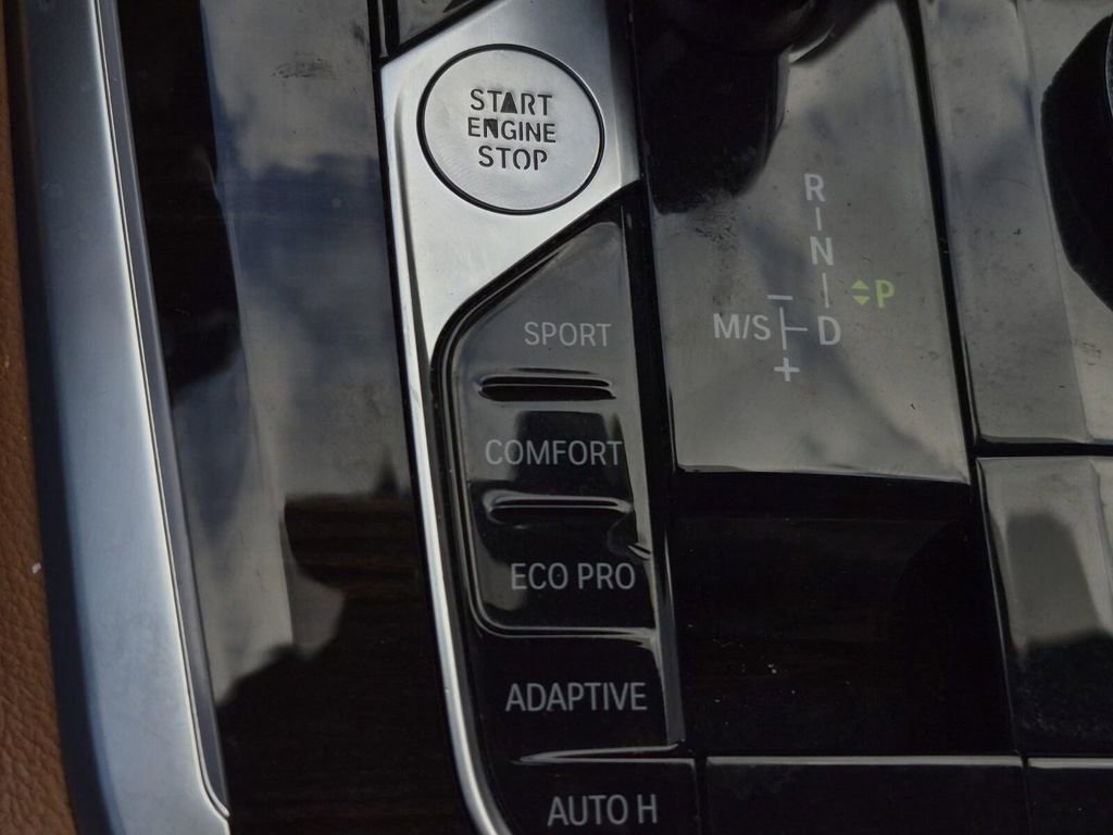 Used 2019 BMW X5 xDrive40i w/ Premium Package 2 image 28