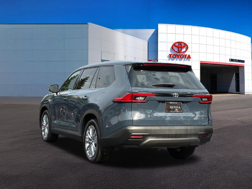 Used 2025 Toyota Grand Highlander AWD image 13