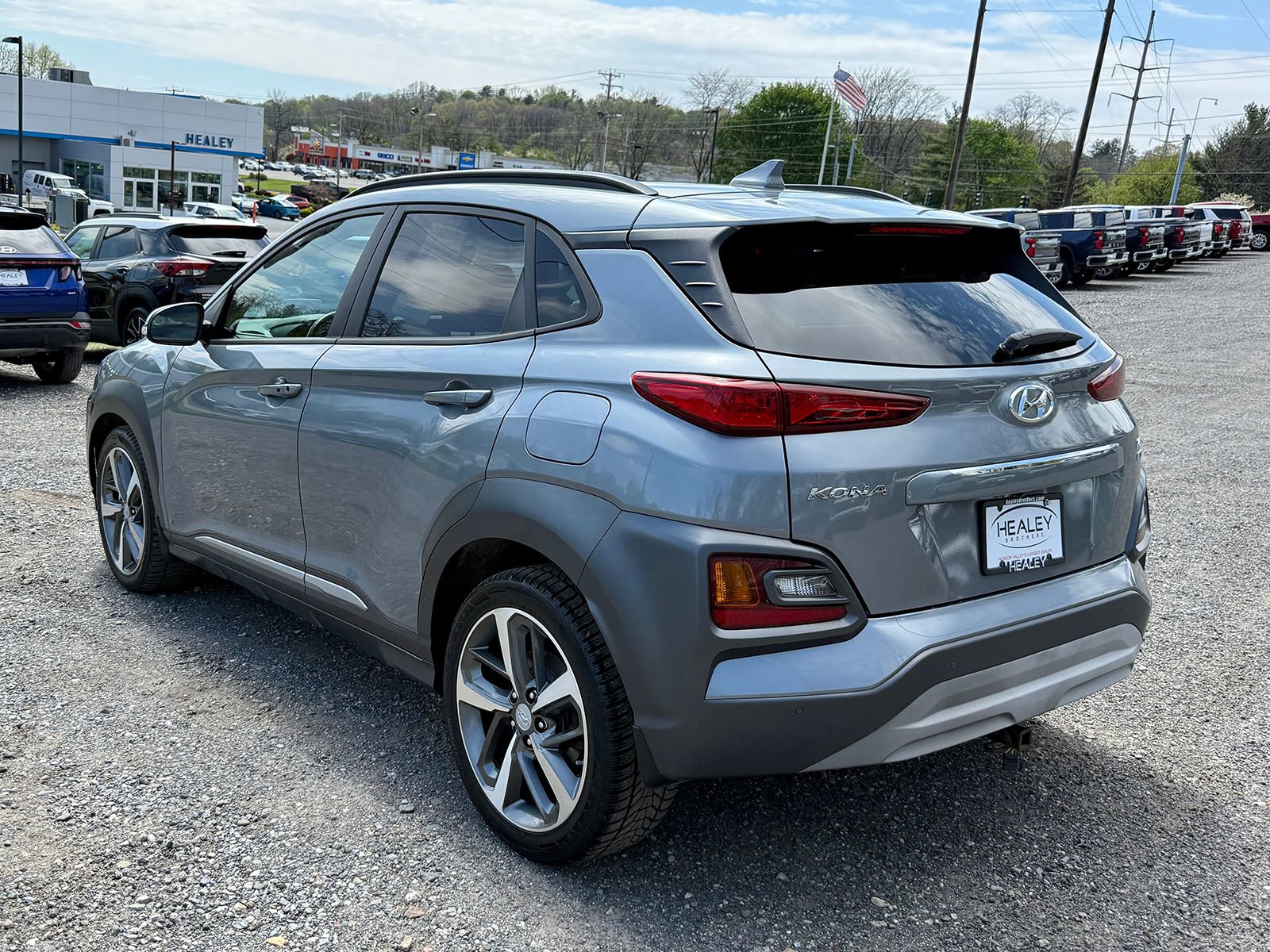 Used 2021 Hyundai Kona Ultimate w/ Cargo Package AWD/4WD image 4