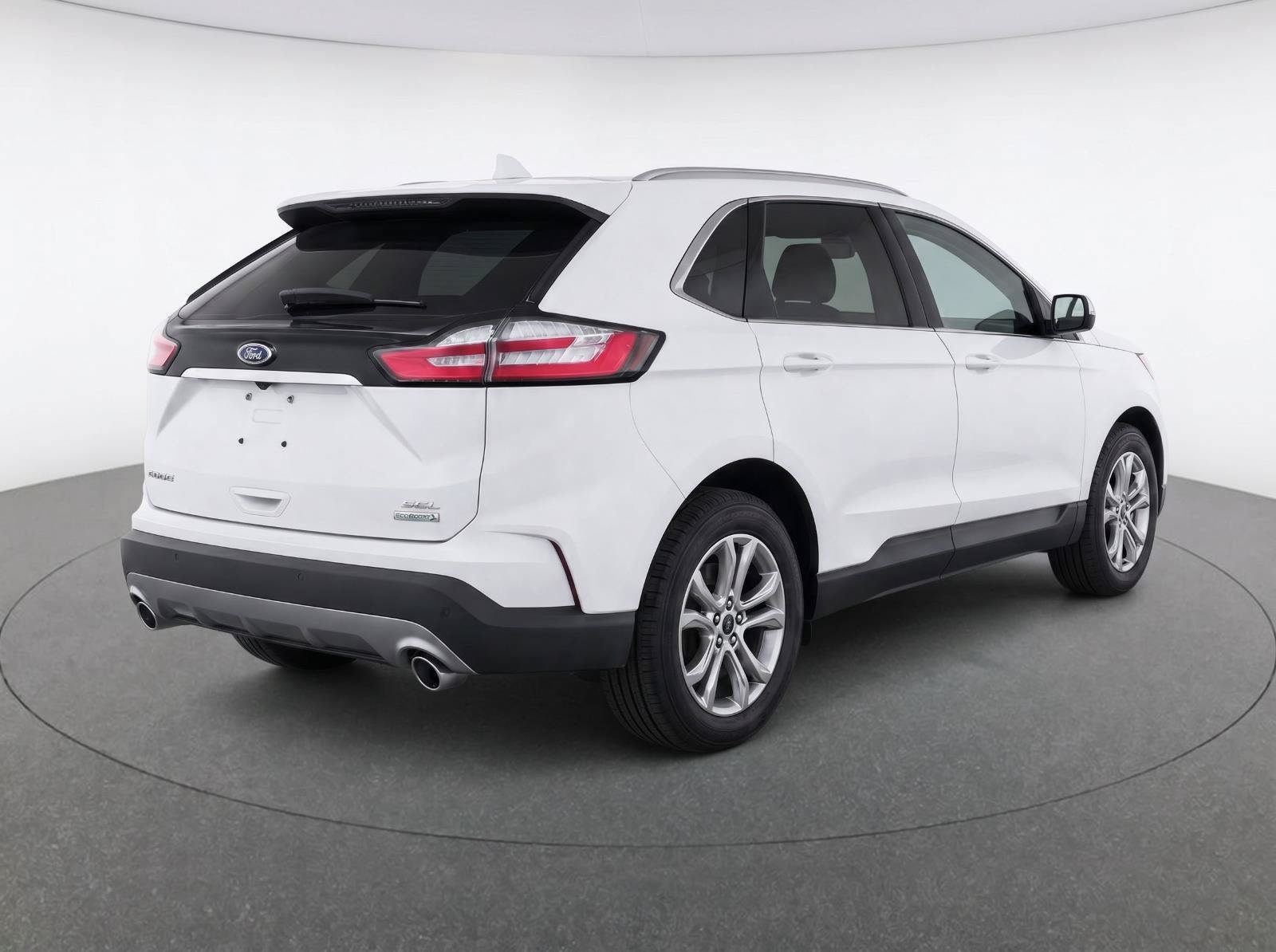 Used 2019 Ford Edge SEL FWD image 4