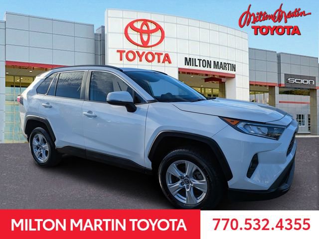 Used 2019 Toyota RAV4 XLE image 1
