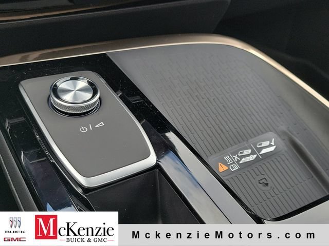 New 2026 Buick Enclave Avenir w/ Super Cruise Package FWD image 18