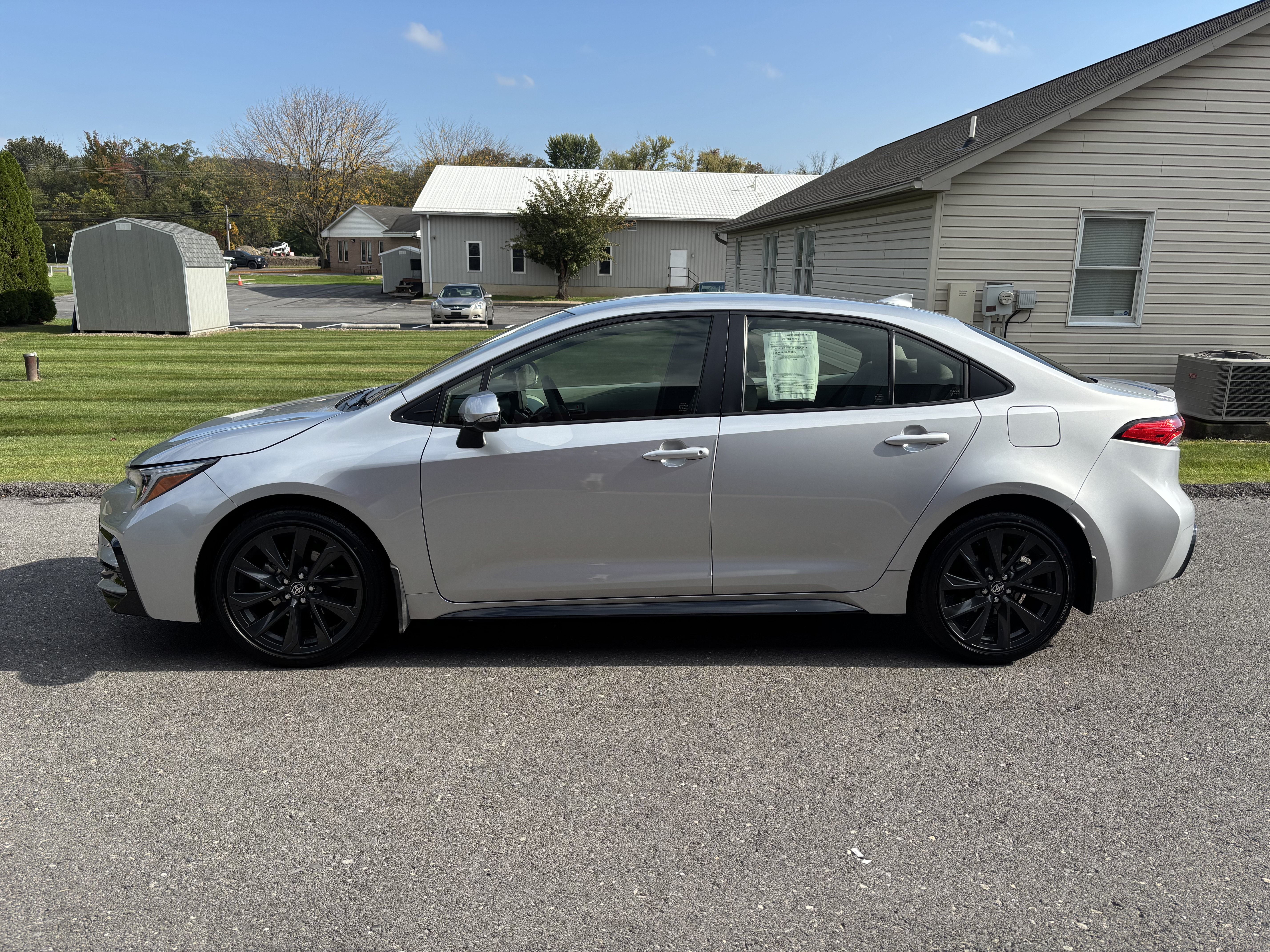 Certified 2026 Toyota Corolla SE w/ SE Premium Package FWD image 7
