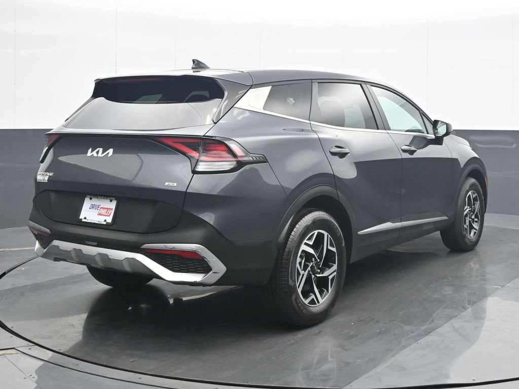Used 2024 Kia Sportage LX image 6
